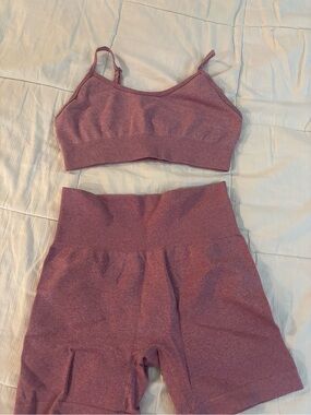 Amazon Seamless Active Set in Dusty Mauve